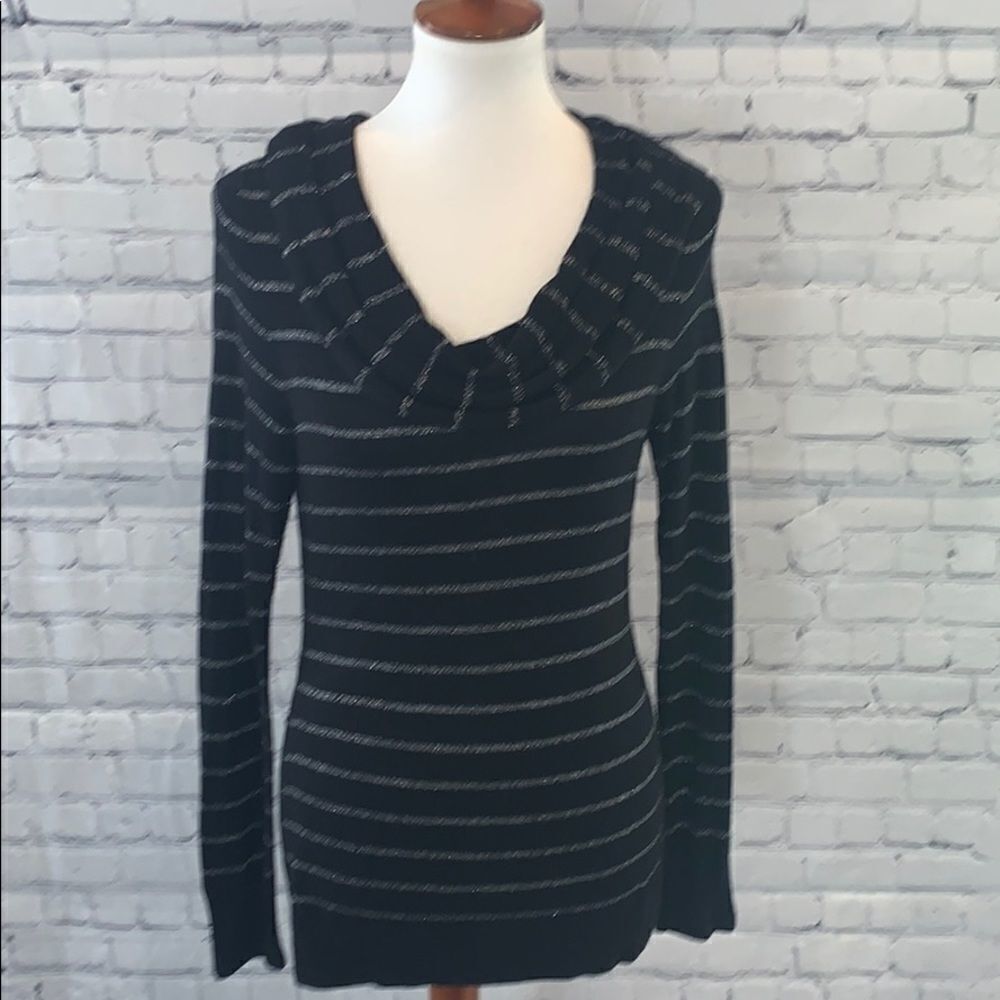 🌺White House Black Market Cowl Neck Sweater Sz M
